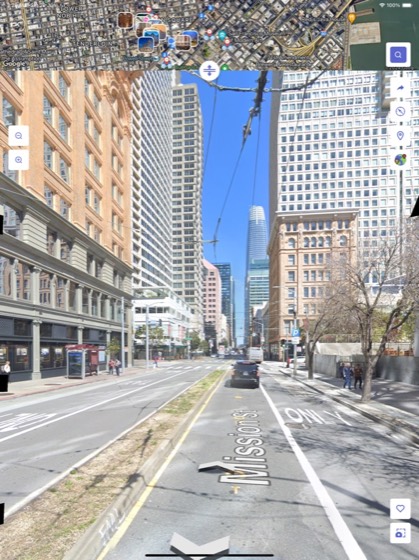 MAPAS live street view of a city